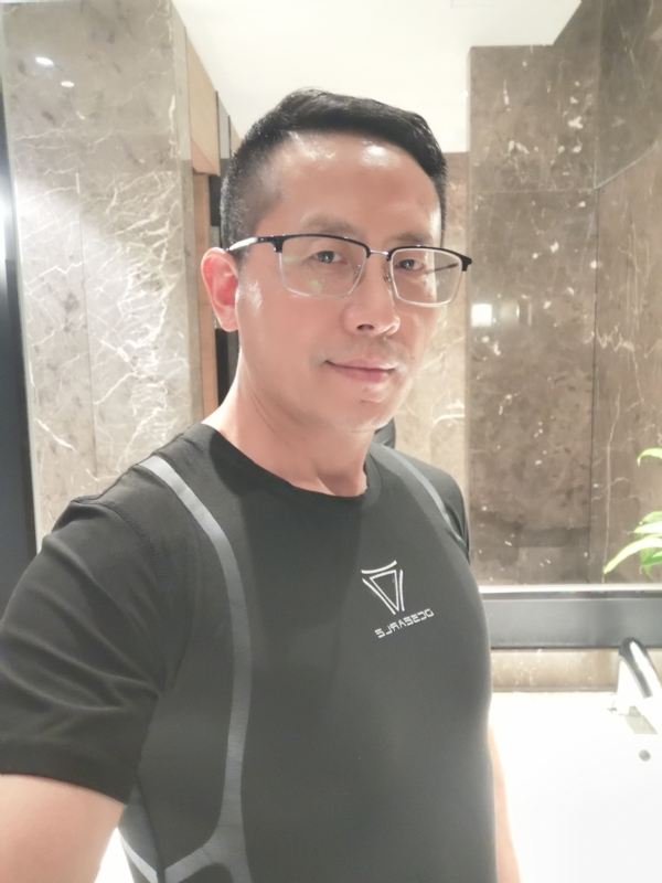燕青的第一张照片--广东闪婚服务中心