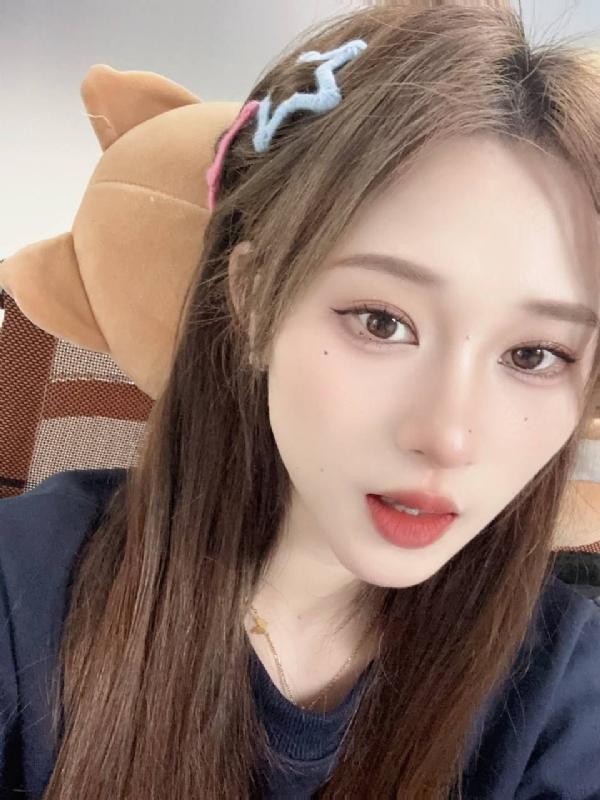 曦曦的第一张照片--广东闪婚服务中心