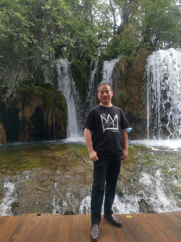 任君君的第一张照片--广东闪婚服务中心
