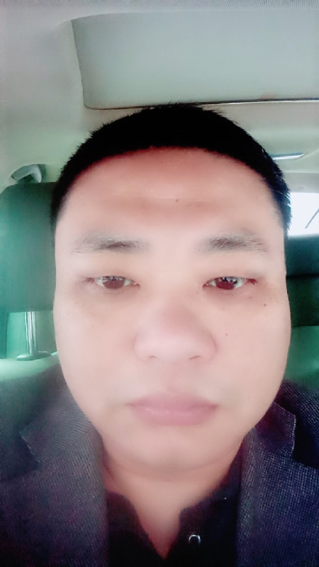 向日葵的第一张照片--广东闪婚服务中心