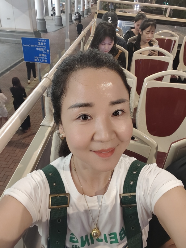 燕子的第一张照片--广东闪婚服务中心