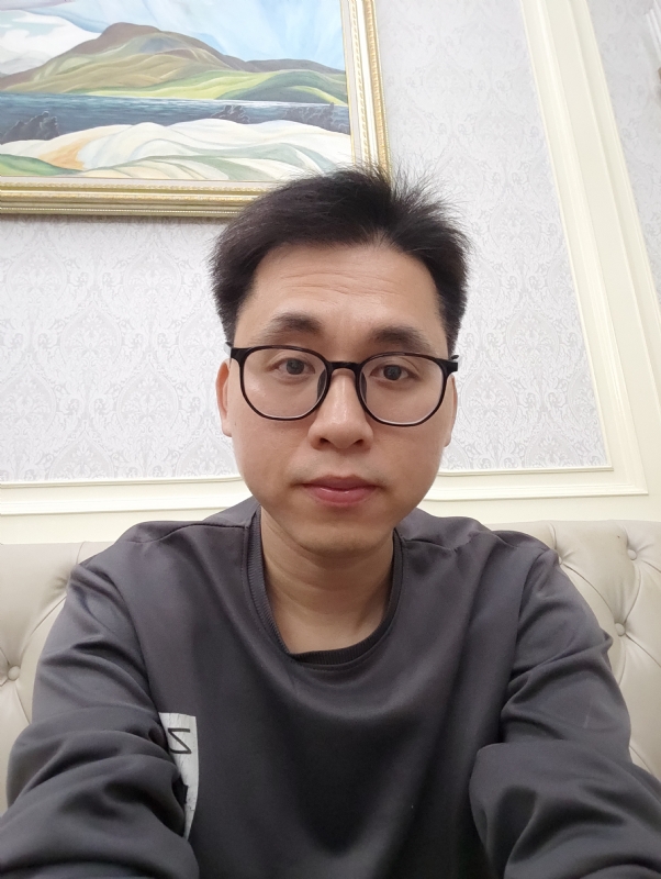 共享夕阳的第一张照片--广东闪婚服务中心