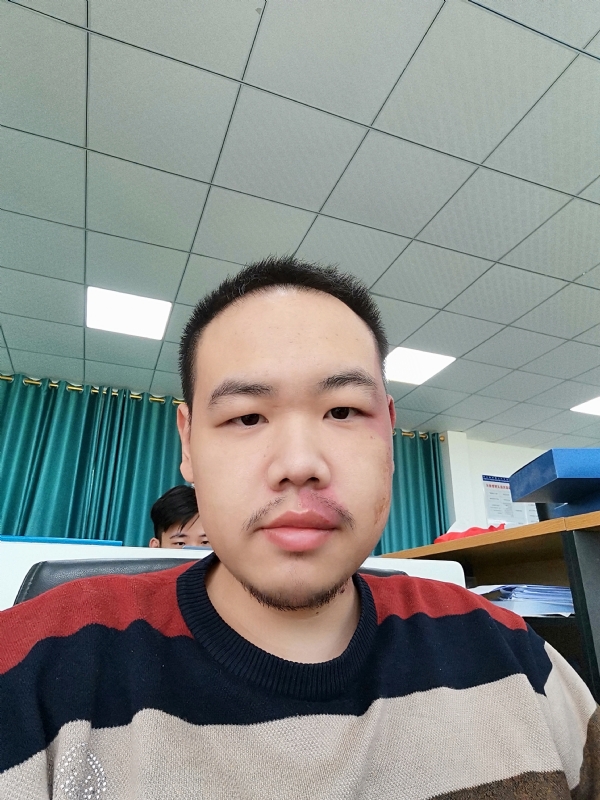 陨石天降的第一张照片--广东闪婚服务中心