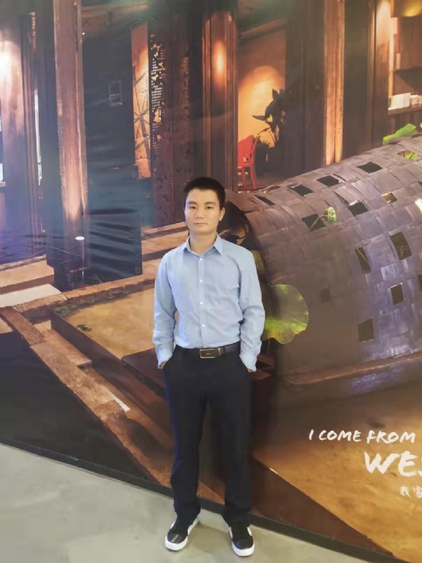 梧桐枫叶的第一张照片--广东闪婚服务中心