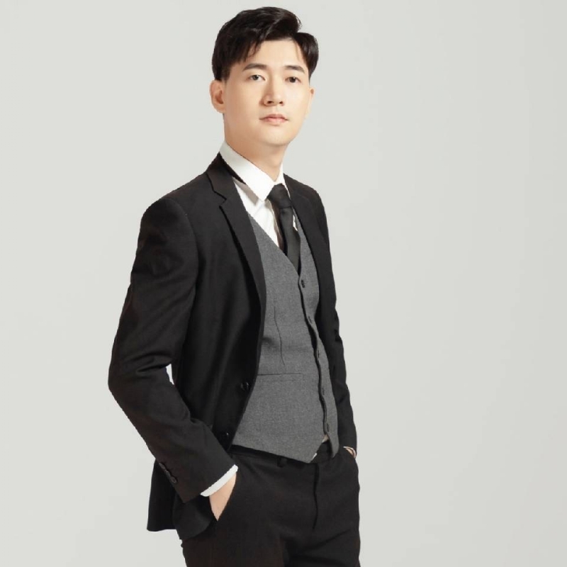温嘉奇的第一张照片--广东闪婚服务中心