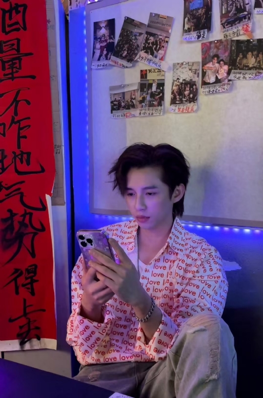 小二的第一张照片--广东闪婚服务中心
