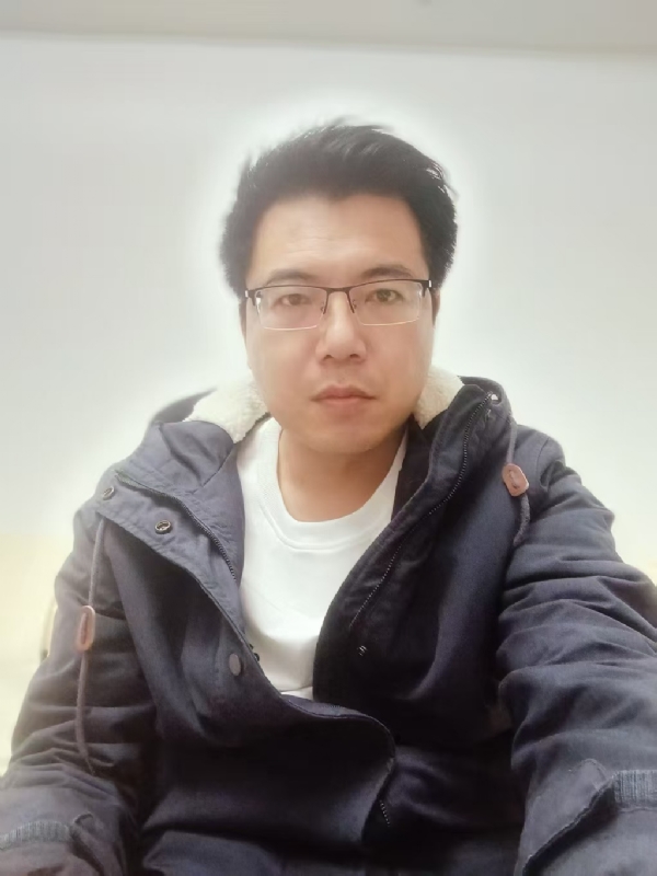 大哥哥的第一张照片--广东闪婚服务中心