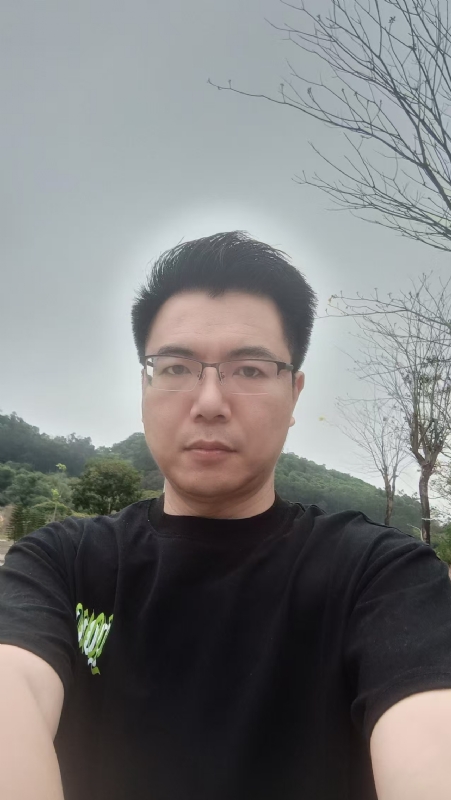 大哥哥的第二张照片--广东闪婚服务中心