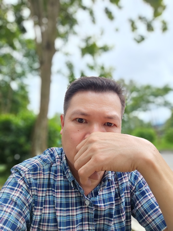 余生有你陪伴的第一张照片--广东闪婚服务中心