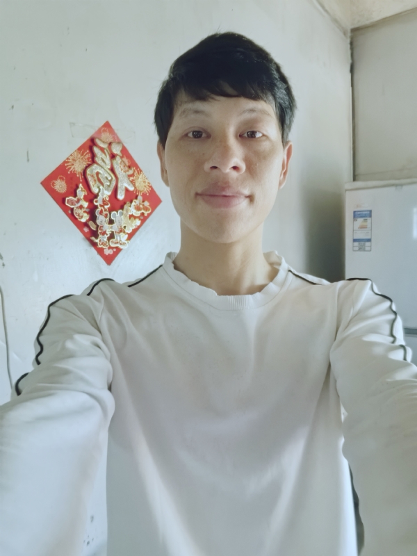 夏风微凉的第一张照片--广东闪婚服务中心