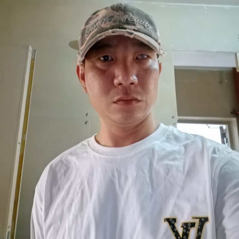 小心做人的第一张照片--广东闪婚服务中心