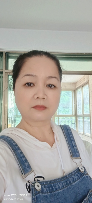 小巧玲珑的第一张照片--广东闪婚服务中心