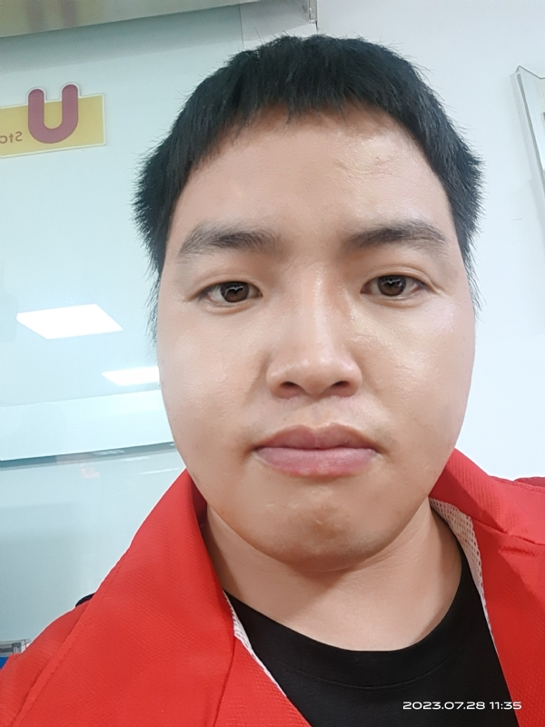 匆忙的第二张照片--广东闪婚服务中心