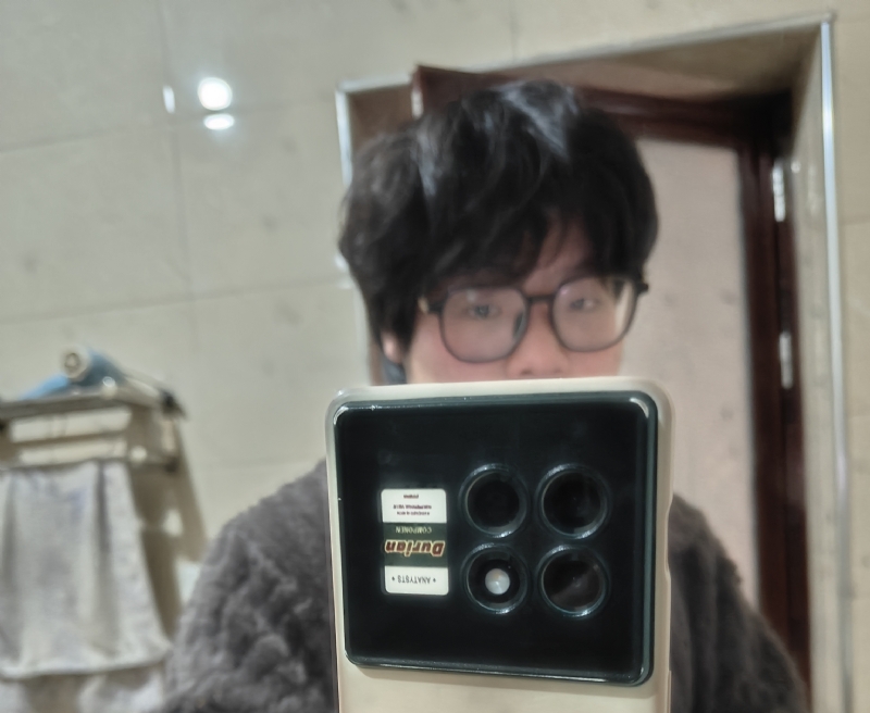 王富贵的第一张照片--广东闪婚服务中心