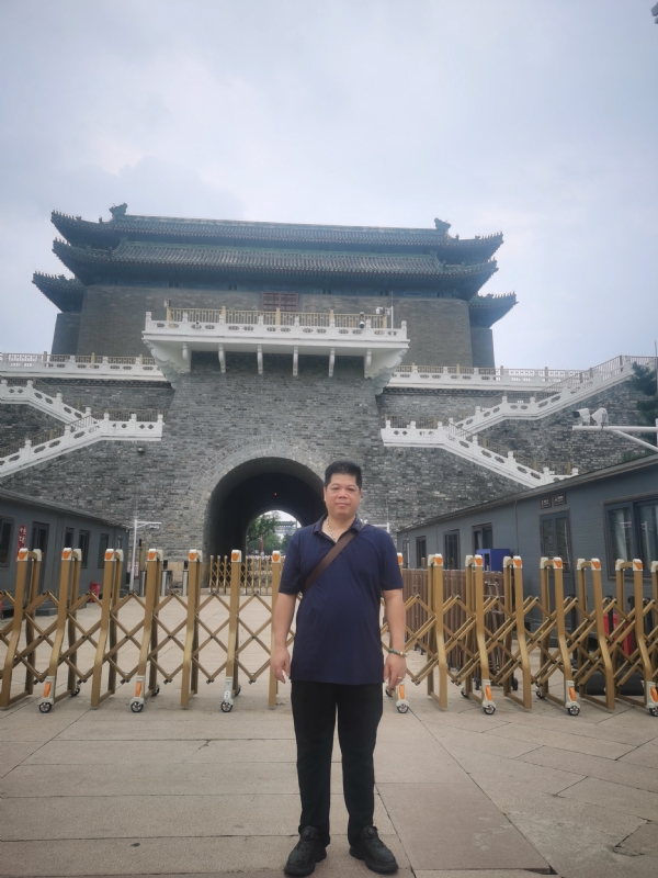 伟哥的第一张照片--广东闪婚服务中心