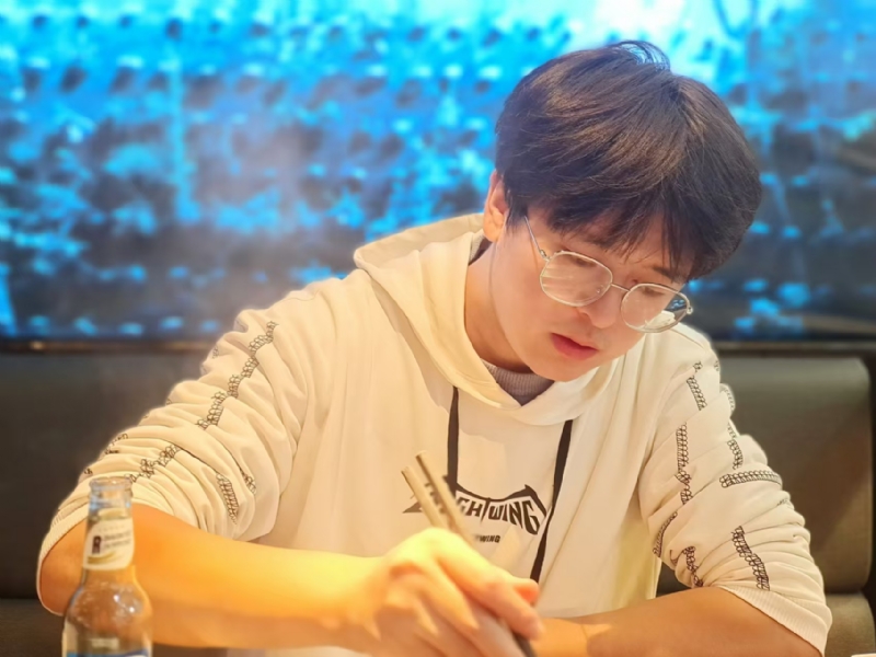 倾尽的第一张照片--广东闪婚服务中心