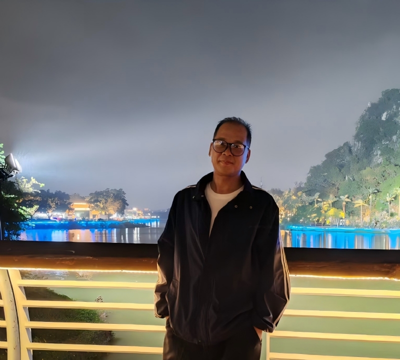 高山流云的第一张照片--广东闪婚服务中心